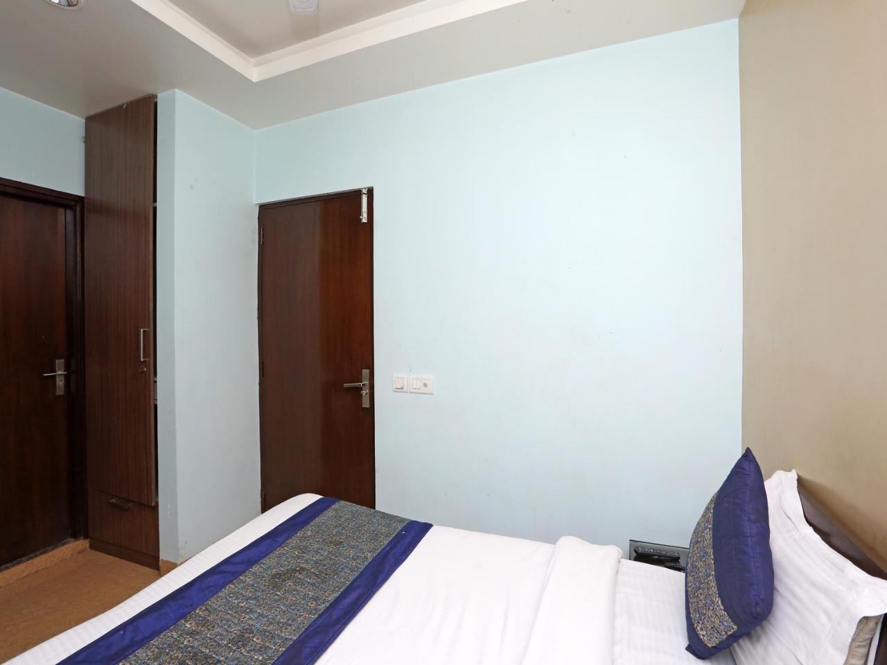 Oyo 6596 Hotel Flight Path นิวเดลี ภายนอก รูปภาพ